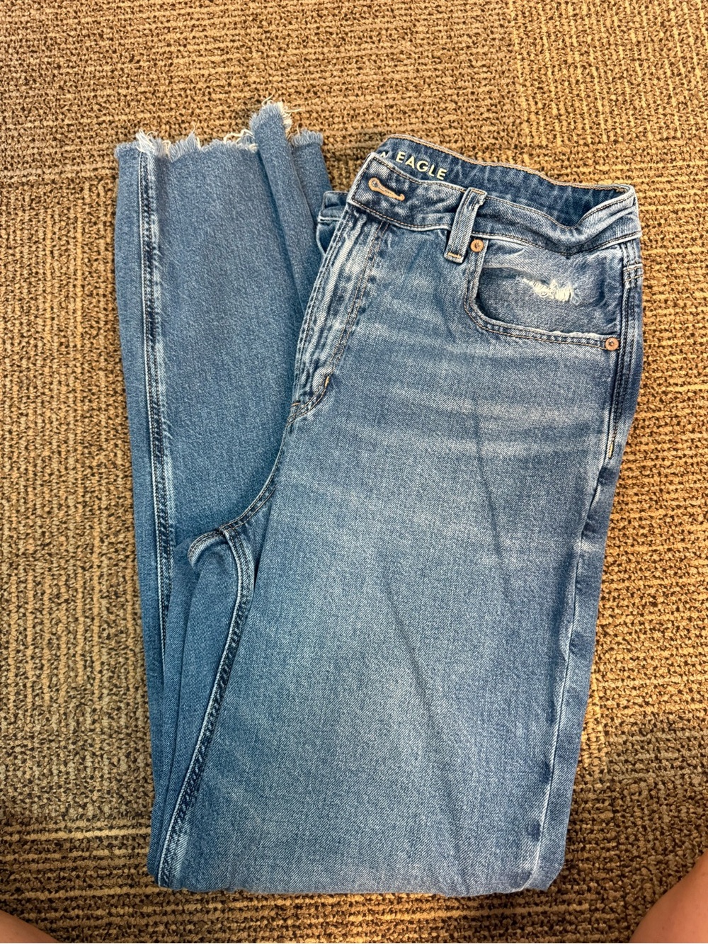 American Eagle Outfitters mom jeans